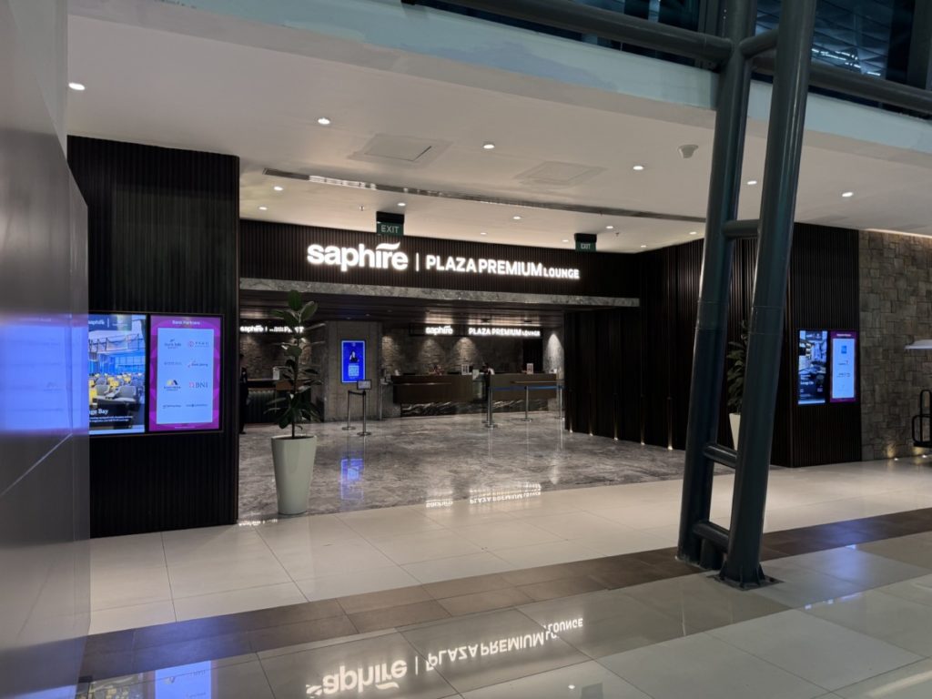 Review: Saphire - Plaza Premium Lounge Jakarta | Terminal 3