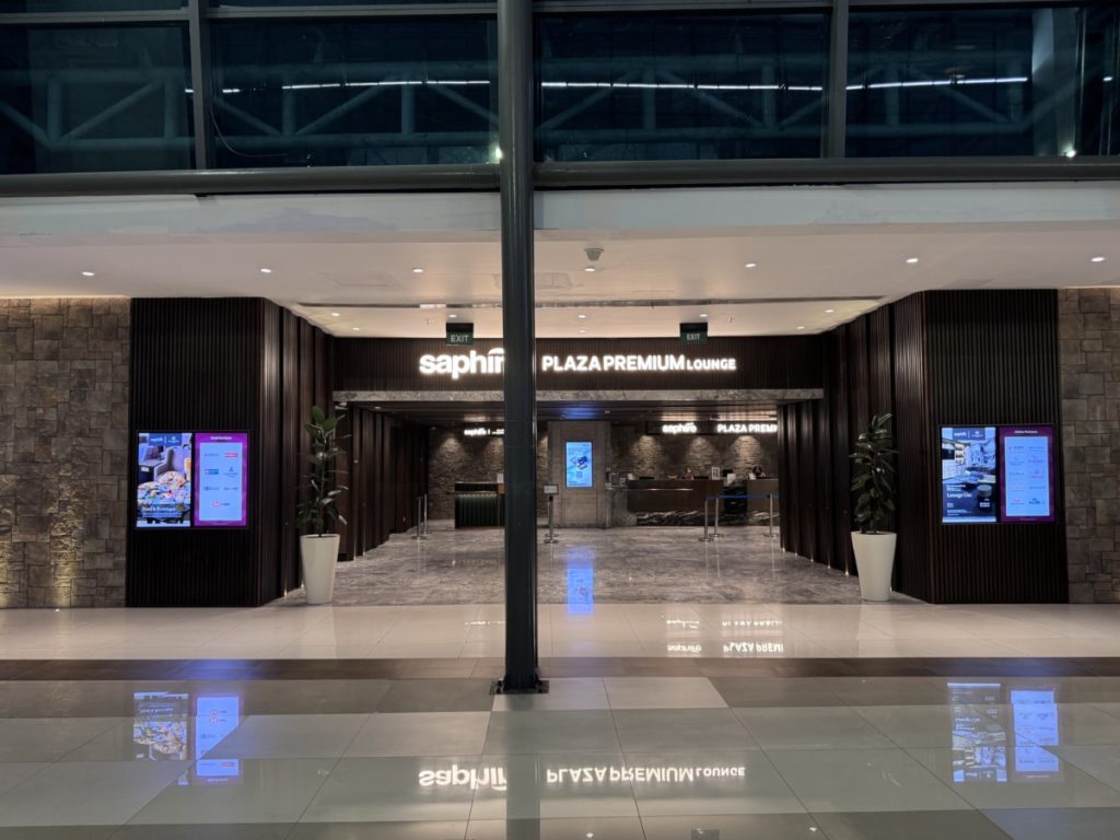 Review: Saphire - Plaza Premium Lounge Jakarta | Terminal 3