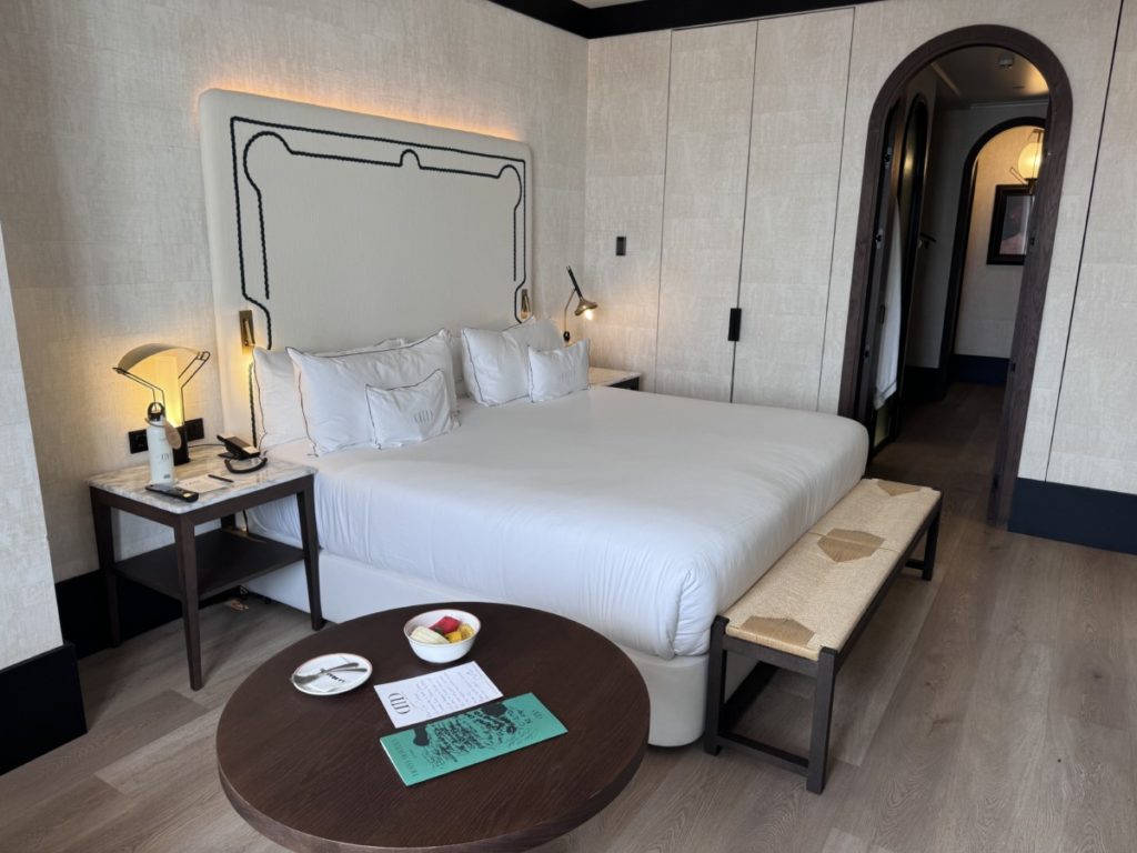 Review: Hotel Montera Madrid - Curio Collection by Hilton