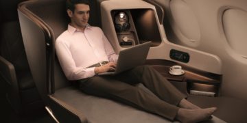 Business Class Boeing 777-300ER Singapore Airlines