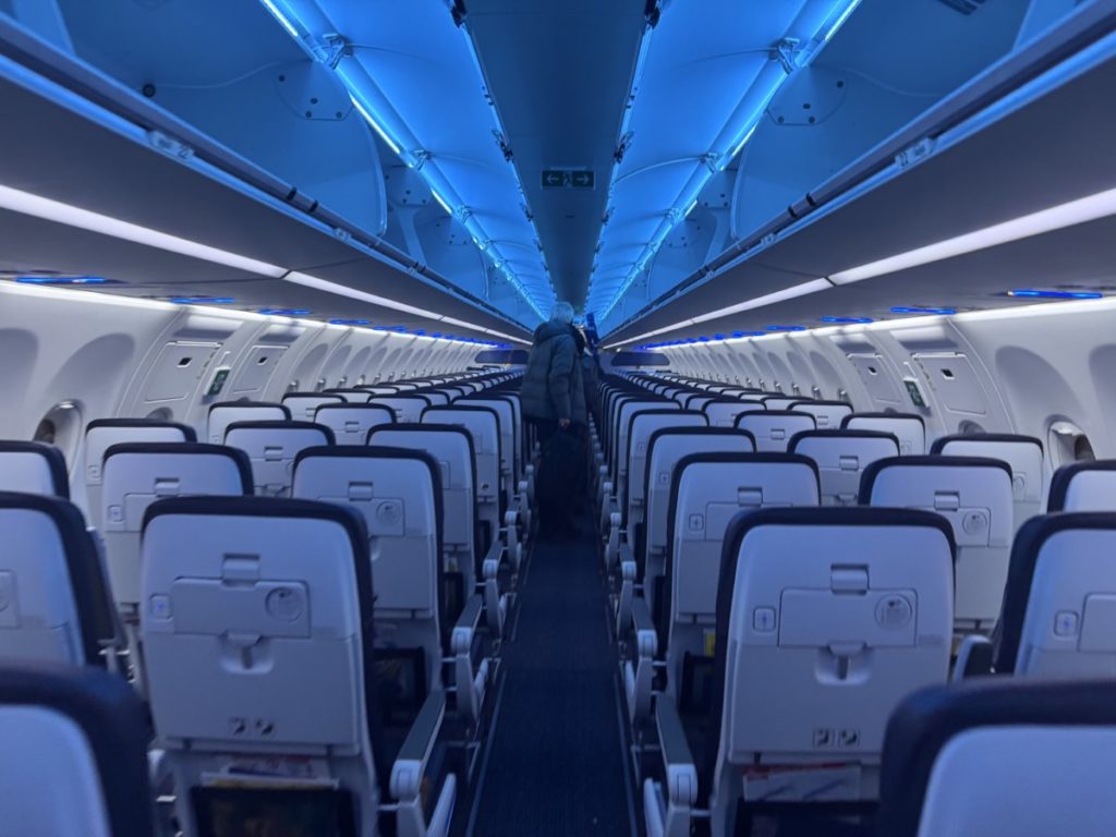 KLM A321neo Cabin