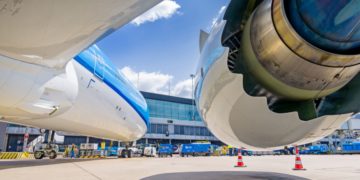 Boeing 787-10 KLM Dreamliner op Amsterdam Airport Schiphol