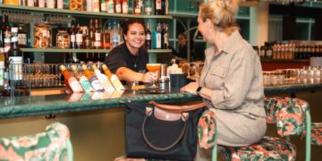 Schiphol Lounge 1 The Wanderer