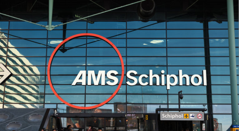 Schiphol nieuwe merkuitstraling
